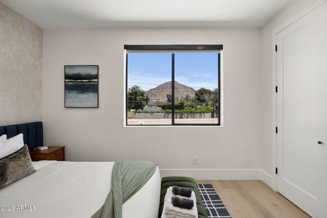 4546 E CAMPBELL Avenue, Phoenix, AZ 85018