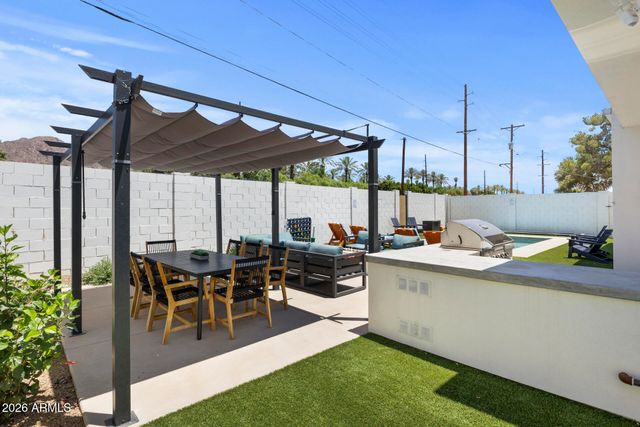 4546 E CAMPBELL Avenue, Phoenix, AZ 85018