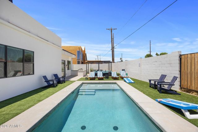 4546 E CAMPBELL Avenue, Phoenix, AZ 85018