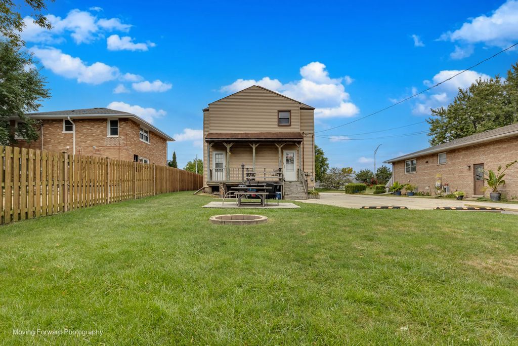 121 S Addison Road, Addison, IL 60101 — photo 2