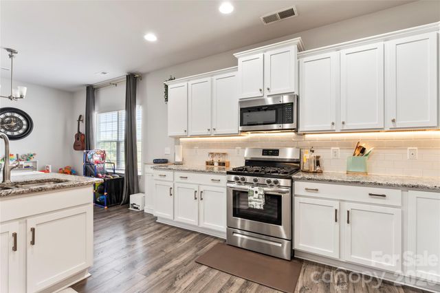 11732 Glenwood Drive, Locust, NC 28097