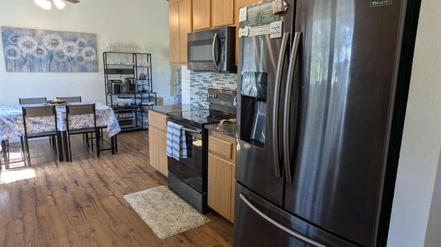 6949 Eric Ln, Wheatland, CA 95692