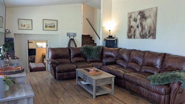 6949 Eric Ln, Wheatland, CA 95692