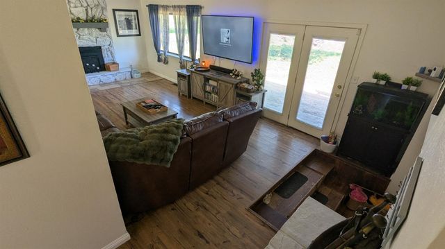 6949 Eric Ln, Wheatland, CA 95692