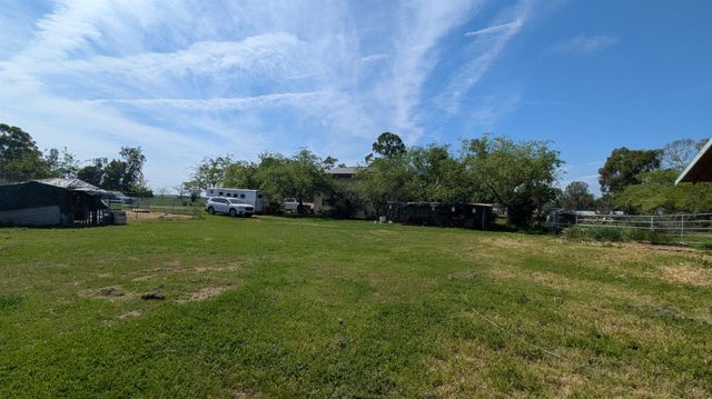 6949 Eric Ln, Wheatland, CA 95692