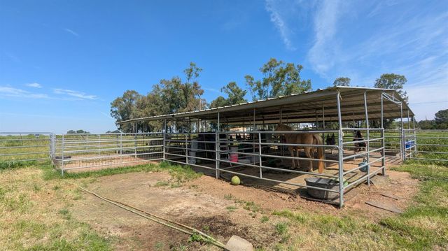 6949 Eric Ln, Wheatland, CA 95692