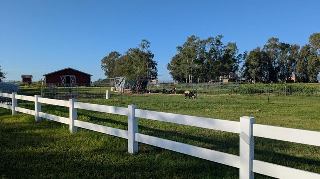 6949 Eric Ln, Wheatland, CA 95692