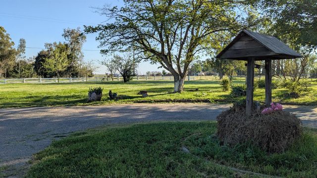 6949 Eric Ln, Wheatland, CA 95692