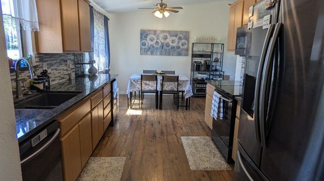 6949 Eric Ln, Wheatland, CA 95692