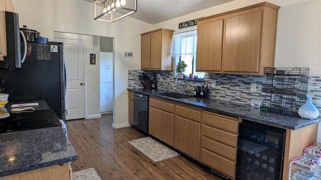 6949 Eric Ln, Wheatland, CA 95692