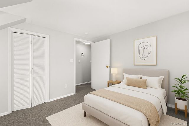 174 Mills Pond Road 2D, Saint James, NY 11780