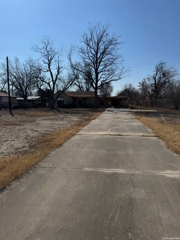 13544 S IH 35, Von Ormy, TX 78073