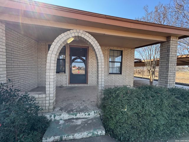 13544 S IH 35, Von Ormy, TX 78073