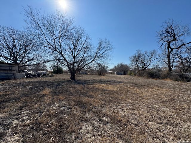 13544 S IH 35, Von Ormy, TX 78073