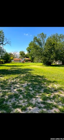 13544 S IH 35, Von Ormy, TX 78073