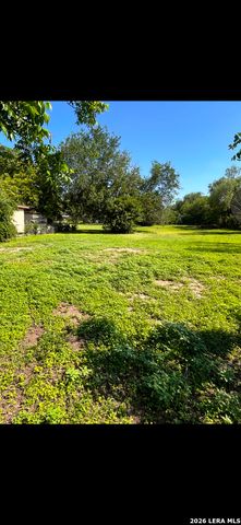 13544 S IH 35, Von Ormy, TX 78073