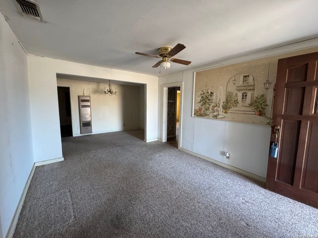 13544 S IH 35, Von Ormy, TX 78073