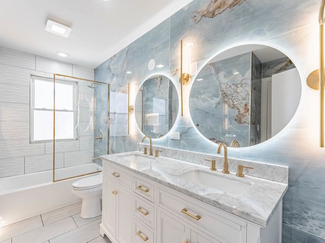 1116 S Busse Road, Mount Prospect, IL 60056