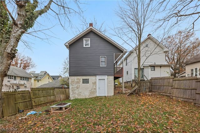 286 Alhambra Way, Akron, OH 44302