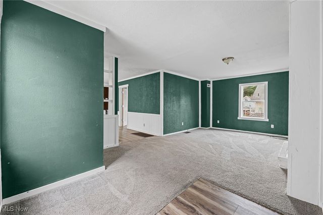 286 Alhambra Way, Akron, OH 44302