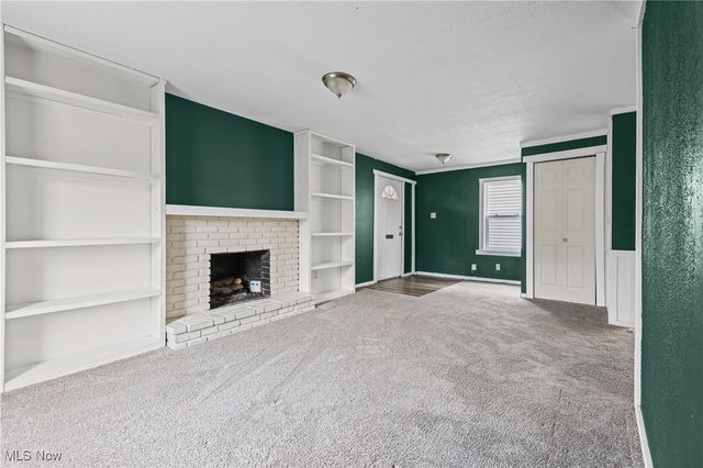 286 Alhambra Way, Akron, OH 44302