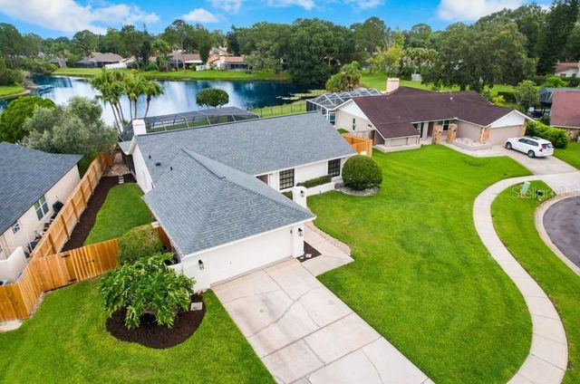 14014 MIDDLETON WAY, Tampa, FL 33624