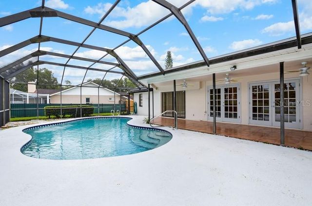14014 MIDDLETON WAY, Tampa, FL 33624