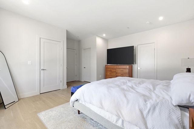 85 Myrtle St 106, Quincy, MA 02171