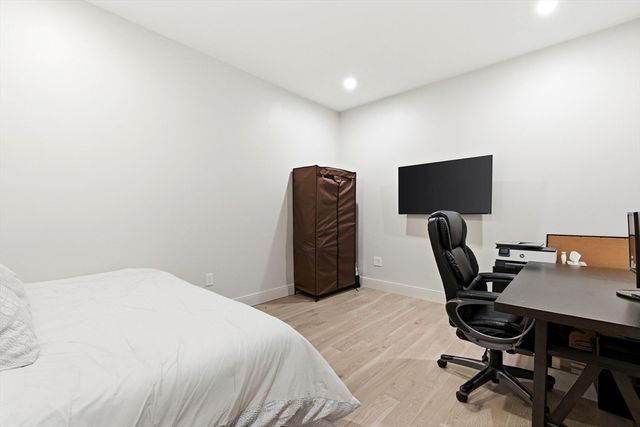 85 Myrtle St 106, Quincy, MA 02171