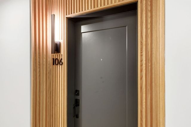 85 Myrtle St 106, Quincy, MA 02171