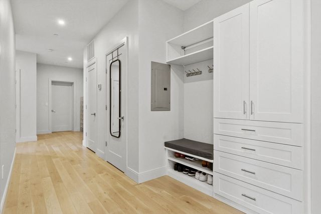 85 Myrtle St 106, Quincy, MA 02171