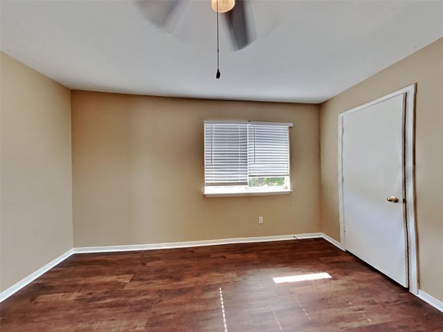 5215 Lavender Lane, Baytown, TX 77521