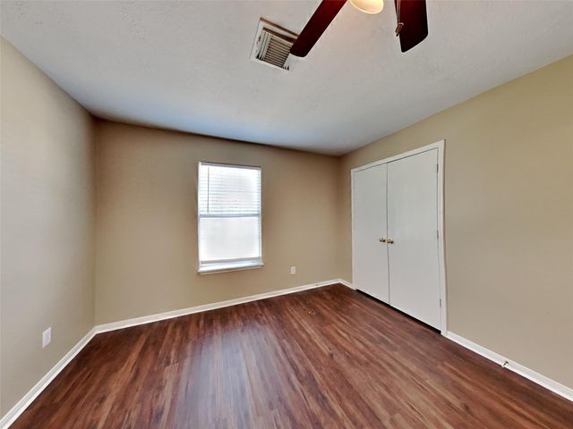 5215 Lavender Lane, Baytown, TX 77521