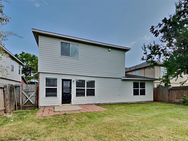 5215 Lavender Lane, Baytown, TX 77521
