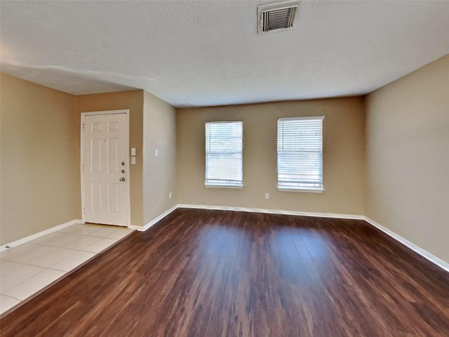 5215 Lavender Lane, Baytown, TX 77521