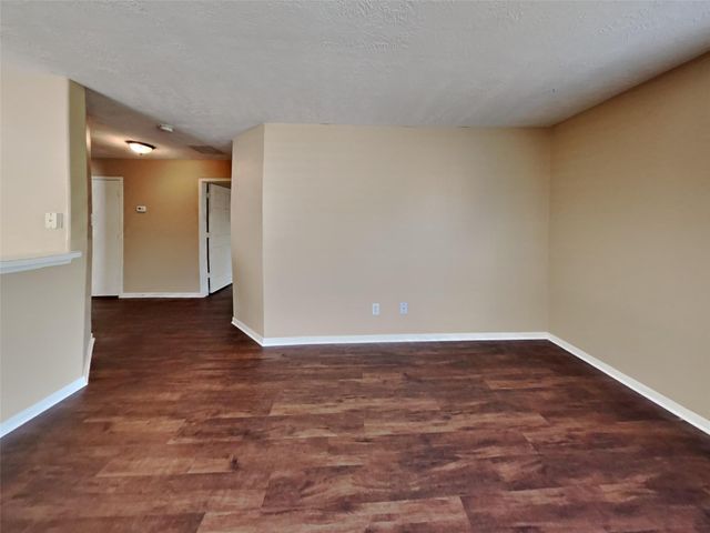 5215 Lavender Lane, Baytown, TX 77521