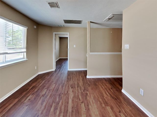 5215 Lavender Lane, Baytown, TX 77521