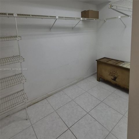 901 SW 128th Ter 208A, Pembroke Pines, FL 33027