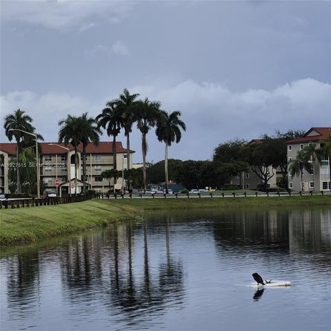 901 SW 128th Ter 208A, Pembroke Pines, FL 33027