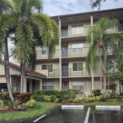 901 SW 128th Ter 208A, Pembroke Pines, FL 33027