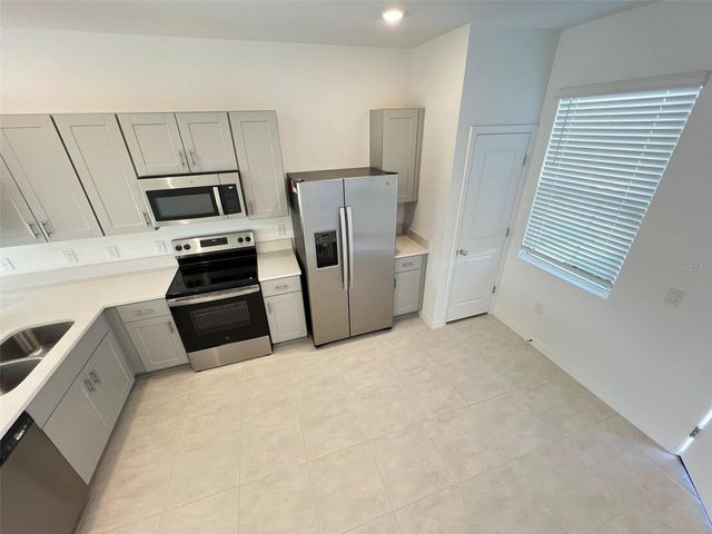 2961 SKYLINE LOOP, Kissimmee, FL 34758