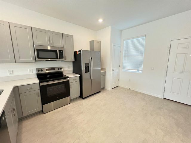 2961 SKYLINE LOOP, Kissimmee, FL 34758