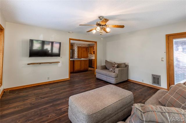 200 Margaret Drive, East Prairie, MO 63845