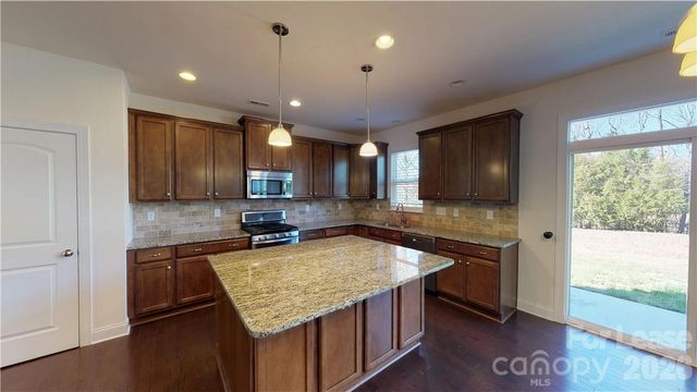 2002 Fallondale Road, Waxhaw, NC 28173