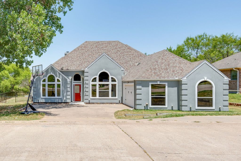 3320 Preston Club Drive, Sherman, TX 75092