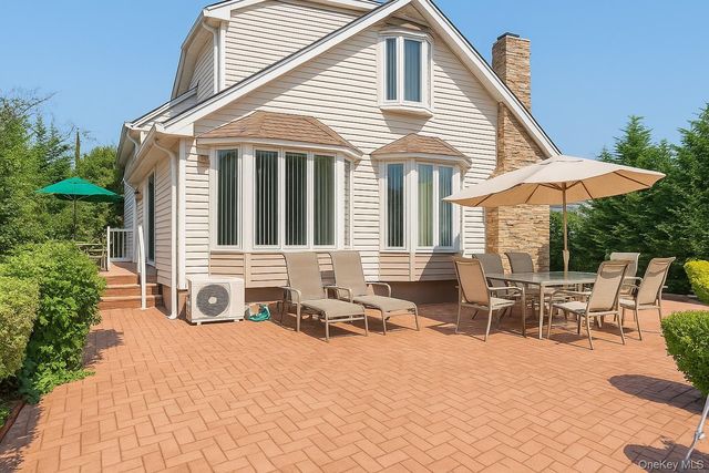 119 Alhambra Road, Massapequa, NY 11758