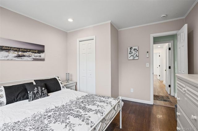 119 Alhambra Road, Massapequa, NY 11758
