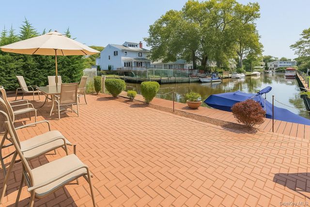 119 Alhambra Road, Massapequa, NY 11758