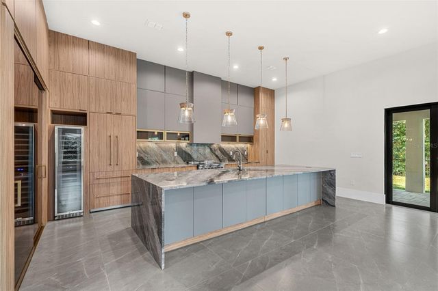 240 N PHELPS AVENUE, Winter Park, FL 32789