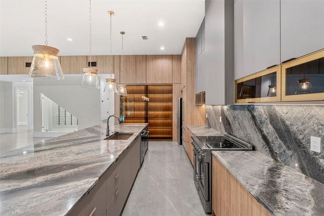 240 N PHELPS AVENUE, Winter Park, FL 32789